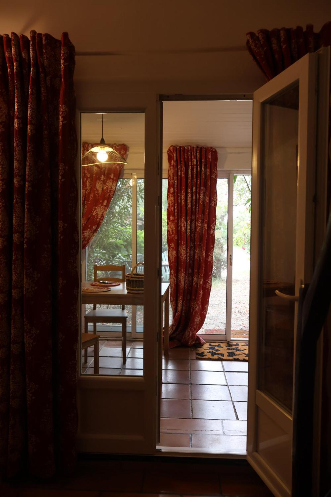 Gites Chambres D'Hotes Mazet Du Marechal Ferrant Σαιντ-Μαρί-ντε-λα-Μερ Εξωτερικό φωτογραφία